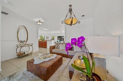 6460 E 3rd Ave, Hialeah, FL 33013 photo 6