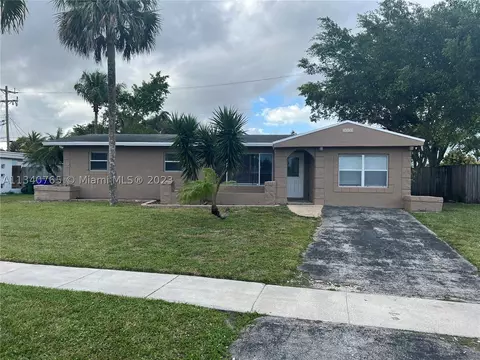 1523 W River Dr, Margate, FL 33063 photo 1