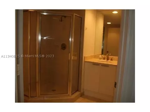 15051 Royal Oaks Ln #603, North Miami Beach, FL 33181