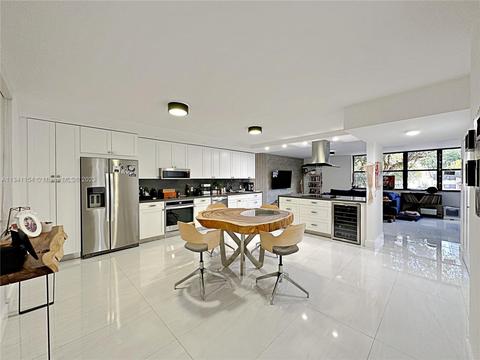 3350 NE 192nd St #2A-B, Aventura, FL 33180