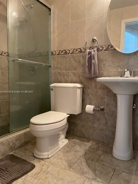 310 W 38th St, Hialeah, FL 33012 photo 4