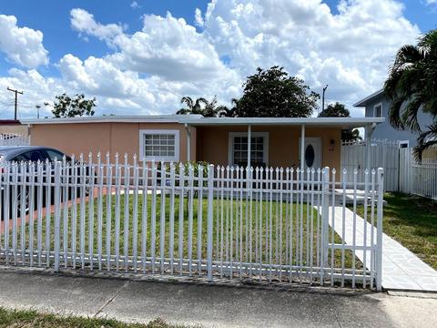 310 W 38th St, Hialeah, FL 33012 photo 1