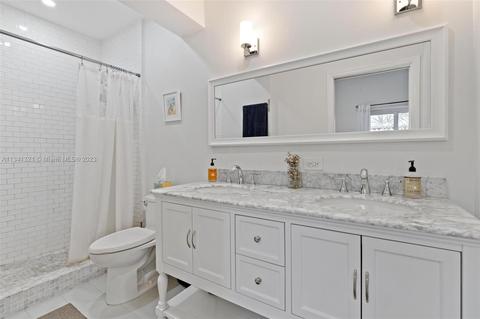 453 NE 89th St, El Portal, FL 33138 photo 21