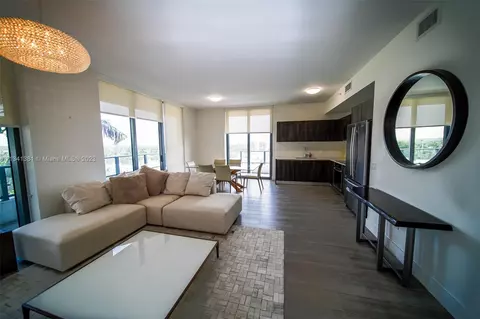 2960 NE 207th St #610, Aventura, FL 33180