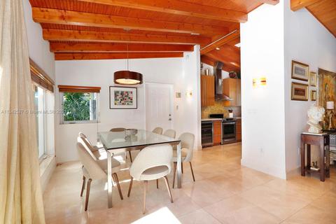 520 Luenga Ave, Coral Gables, FL 33146 photo 13