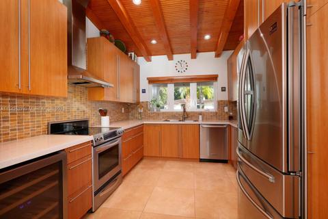 520 Luenga Ave, Coral Gables, FL 33146 photo 15
