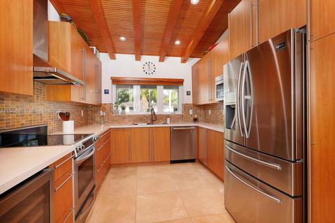 520 Luenga Ave, Coral Gables, FL 33146 photo 16