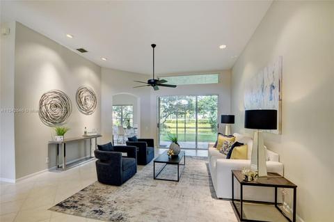 9042 Padova Dr, Boynton Beach, FL 33472