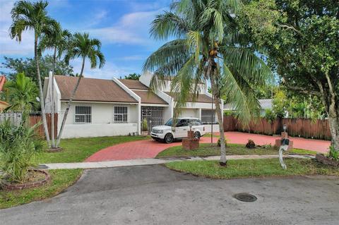 1021 SW 88th Ct, Miami, FL 33174