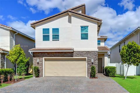 1021 Verde Ct, Lighthouse Point, FL 33064