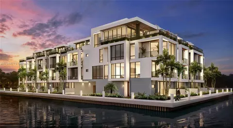 4098 NE 167 St, North Miami Beach, FL 33160