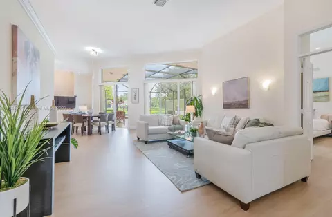 2642 Miller Ct, Weston, FL 33332