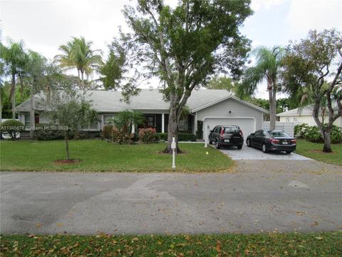 14841 SW 144th Ter, Miami, FL 33196