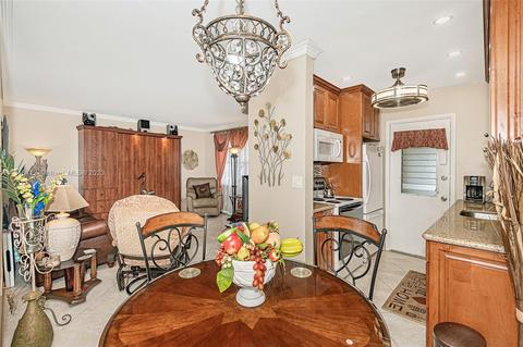 16801 NE 13th Ave #308, Miami, FL 33162 | 21 Photos | MLS #A11346112 ...