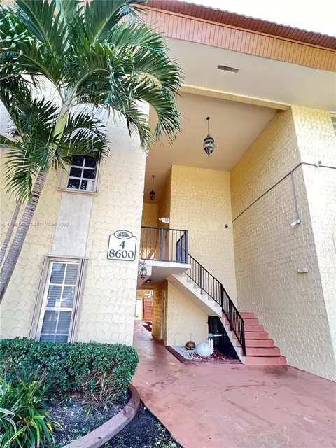 8600 SW 109th Ave #4-209, Miami, FL 33173