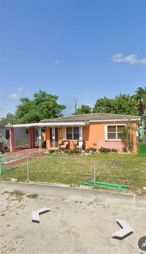 4795 E 9th Ct, Hialeah, FL 33013 photo 2