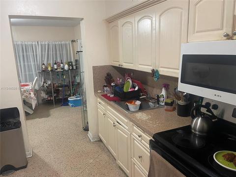 4795 E 9th Ct, Hialeah, FL 33013 photo 5