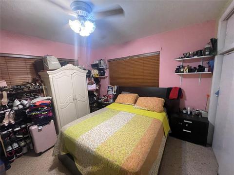 4795 E 9th Ct, Hialeah, FL 33013 photo 8