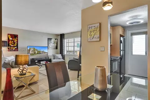 17001 NE 13th Ave #210, Miami, FL 33162
