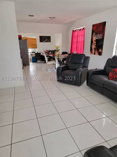 320 E 65th St, Hialeah, FL 33013 photo 1