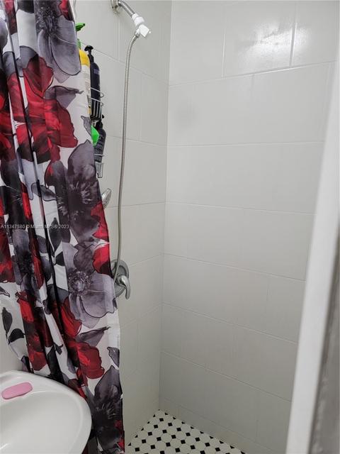 320 E 65th St, Hialeah, FL 33013 photo 7