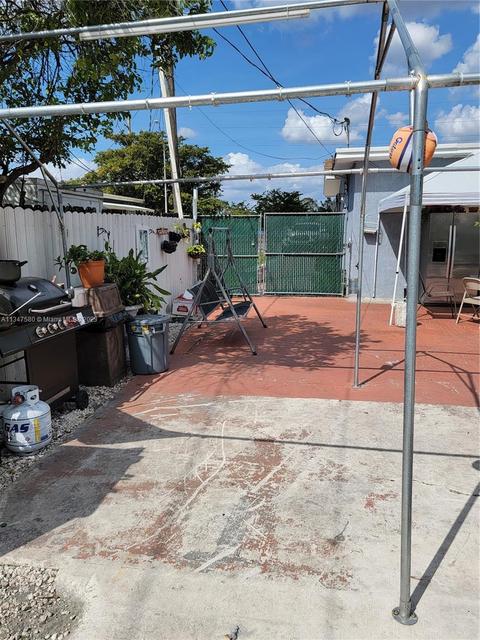 320 E 65th St, Hialeah, FL 33013 photo 16