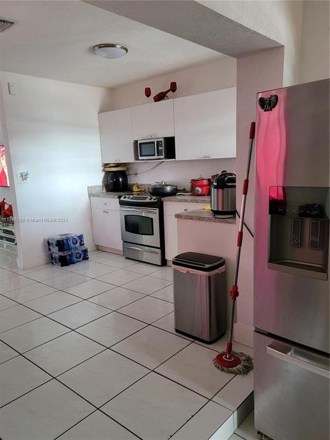 320 E 65th St, Hialeah, FL 33013 photo 12