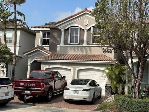 8538 NW 108 Ave, Doral, FL 33178