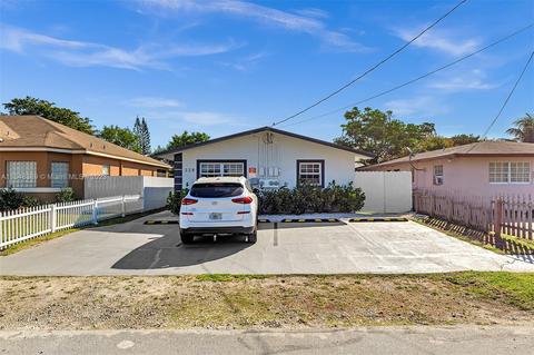 228 NW 9th Ave Units 1-2, Dania Beach, FL 33004
