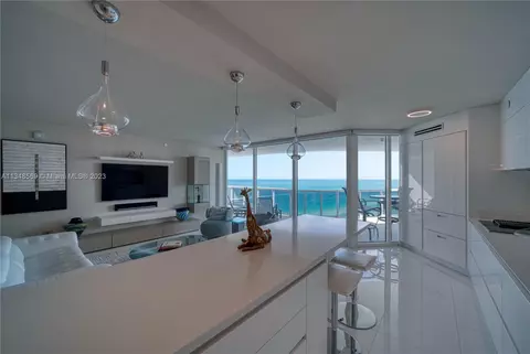 16711 Collins Ave #2505, Sunny Isles Beach, FL 33160