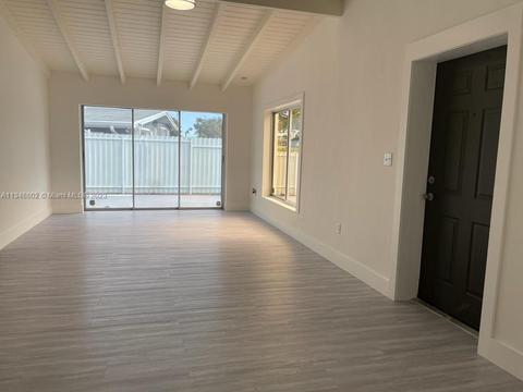 751 Hialeah Dr, Hialeah, FL 33010 photo 31
