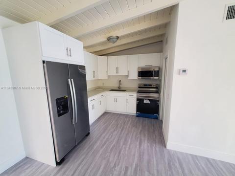 751 Hialeah Dr, Hialeah, FL 33010 photo 10