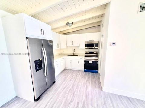 751 Hialeah Dr, Hialeah, FL 33010 photo 24
