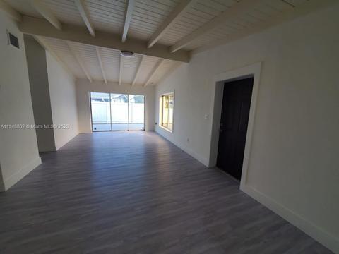 751 Hialeah Dr, Hialeah, FL 33010 photo 13