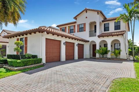 8462 NW 27th St, Hollywood, FL 33024