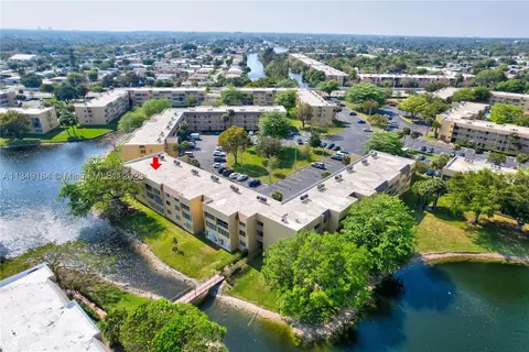 5890 NW 64th Ave #211, Tamarac, FL 33319