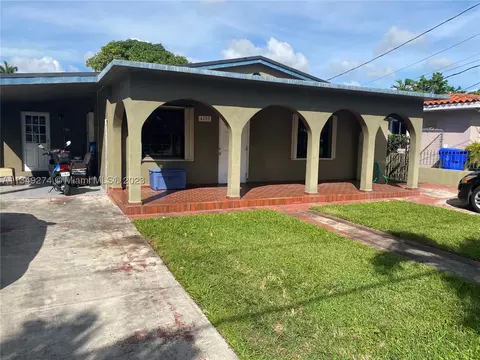 4257 SW 5th St, Miami, FL 33134