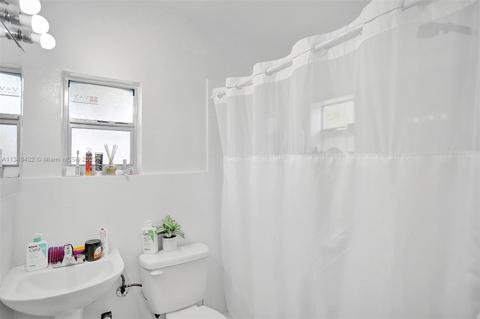 921 E 18th St, Hialeah, FL 33013 photo 63