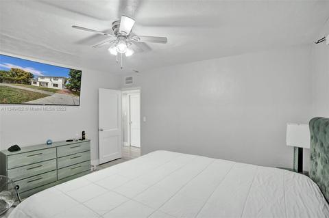 921 E 18th St, Hialeah, FL 33013 photo 66