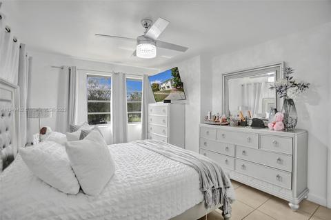 921 E 18th St, Hialeah, FL 33013 photo 26