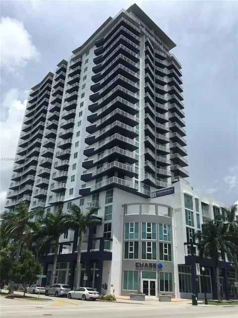 275 NE 18th St #2001, Miami, FL 33132