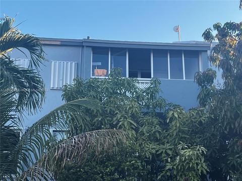 1735 W 60th St #M325, Hialeah, FL 33012