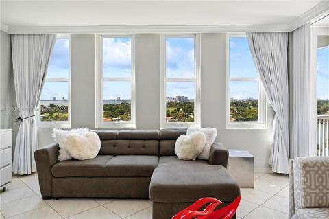 5401 Collins Ave #1123, Miami Beach, FL 33140