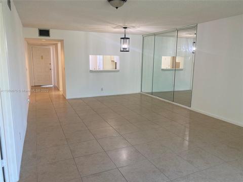 901 SW 128th Ter #411A, Pembroke Pines, FL 33027