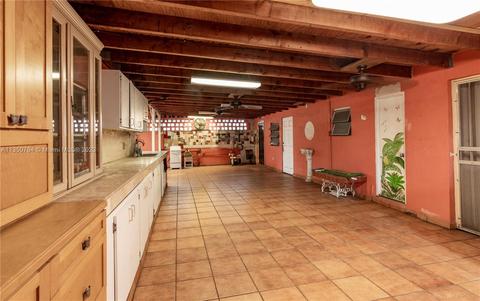 501 E 8th St, Hialeah, FL 33010 photo 6