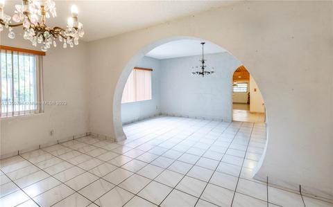 501 E 8th St, Hialeah, FL 33010 photo 3