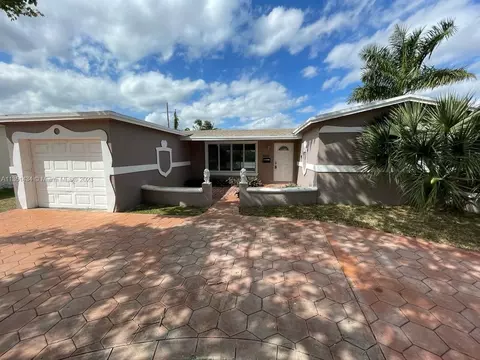 3637 NW 40th Ct, Lauderdale Lakes, FL 33309