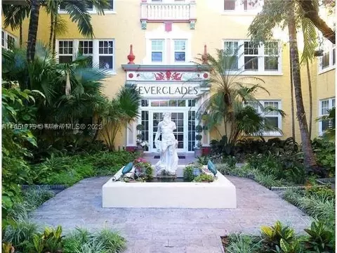 536 14th St #102, Miami Beach, FL 33139