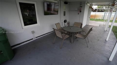 901 E 14th Pl, Hialeah, FL 33010 photo 15