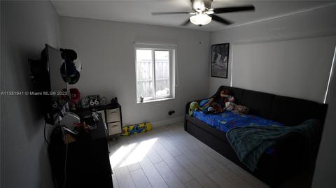 901 E 14th Pl, Hialeah, FL 33010 photo 4